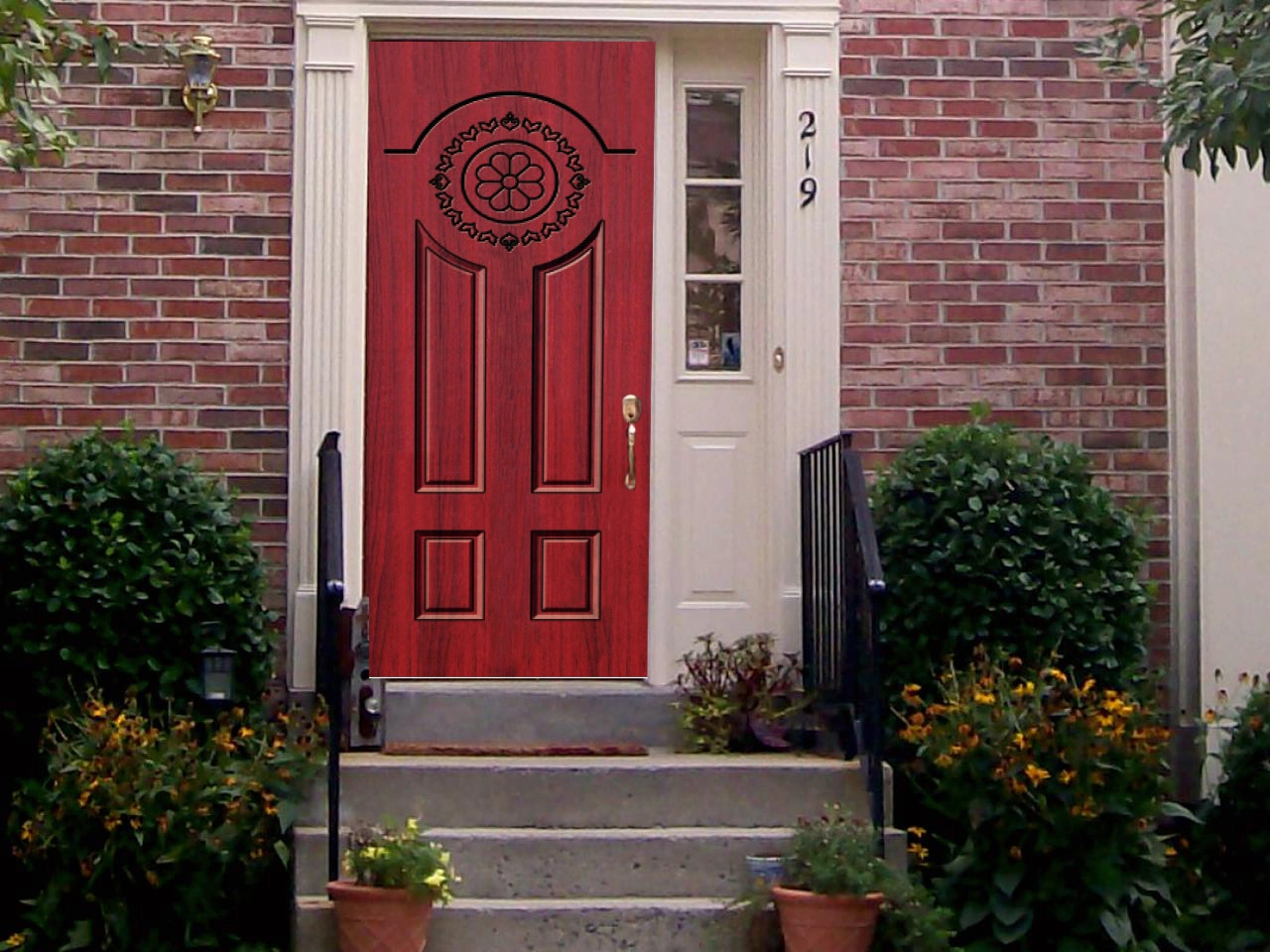 Cửa nhựa giả gỗ có thể làm cửa chính rất an toàn 